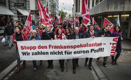 1. Mai in St. Gallen: Für faire Löhne demonstriert